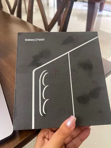 Samsung Galaxy Z Fold7 - Original Box (Foldable Phone Packaging)