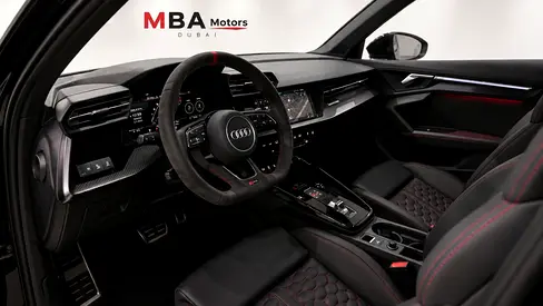 صورة 14 لـ 2024 AUDI RS3