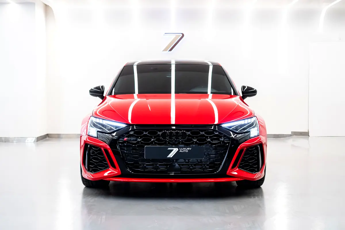 Audi RS3 2024 — photo 1 of 15