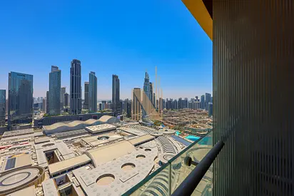 City and Fountain View I Excluding Bills I High Floor