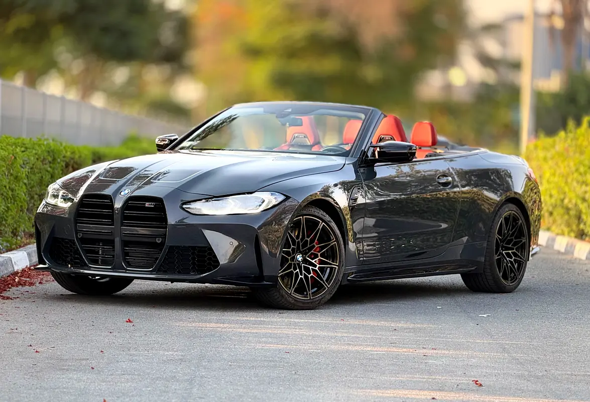 BMW M4 2024 — photo 1 of 17