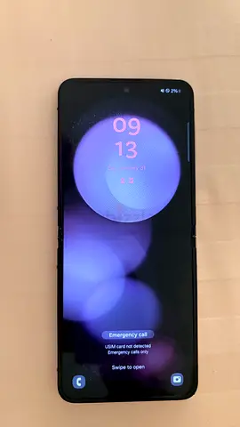 Samsung Z Flip 5 Purple – Like New 🔥