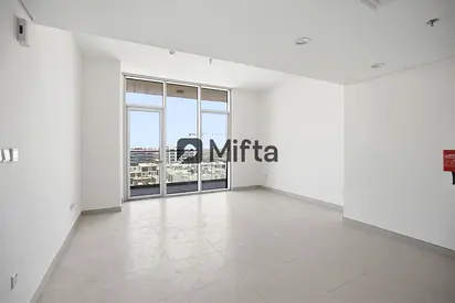 2.5% Commission | Stylish | Views