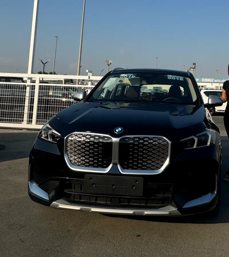 BMW iX1 2024 — photo 1 of 1