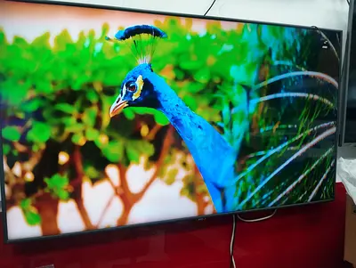 Samsung 65 inch smart TV 8K. Slim model
