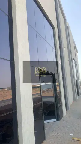 الكهرباء100\ شوروم على شارع رئيسي مناسب للتخزين والإنتاج والتوزيع والأنشطة الصناعية المختلفة.
