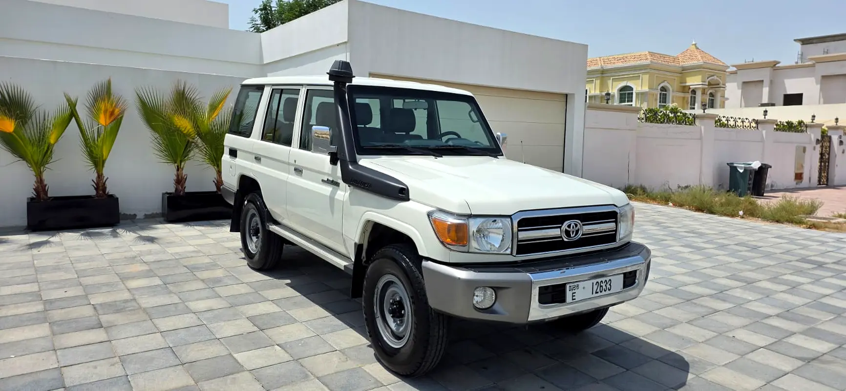 Toyota Land Cruiser 70 Series 2018 — photo 1 of 16