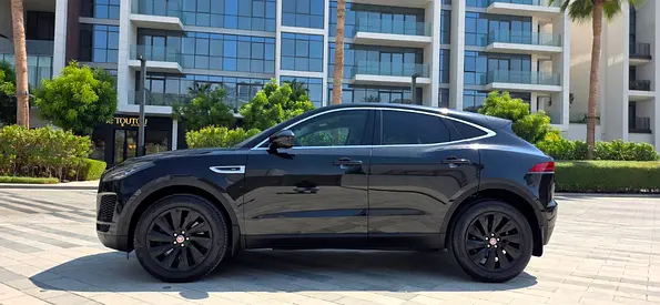 صورة مصغرة 5 لـ 2018 Jaguar E-PACE