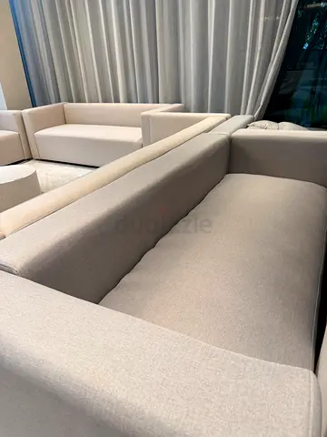 To sell 2 piece corner sofa set (chaise lounge style)