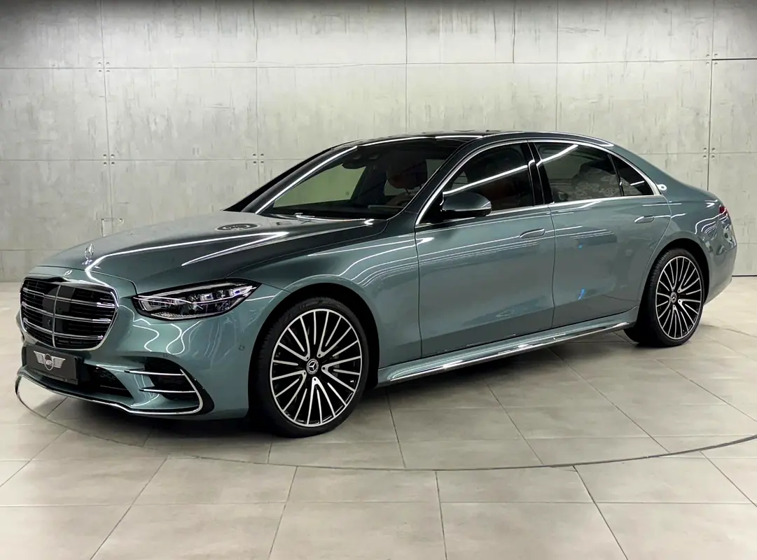 Mercedes-Benz S-Class 2025 — photo 1 of 14