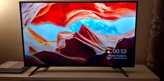 URGENT SALE: Hisense 55 inch 4K Smart TV