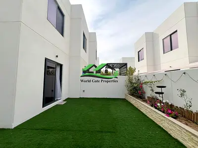 Stunning Garden View Single Row End Unit