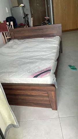 Bed with mattress (140*200) cms