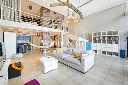 Vacant on Transfer | Near Metro | Duplex