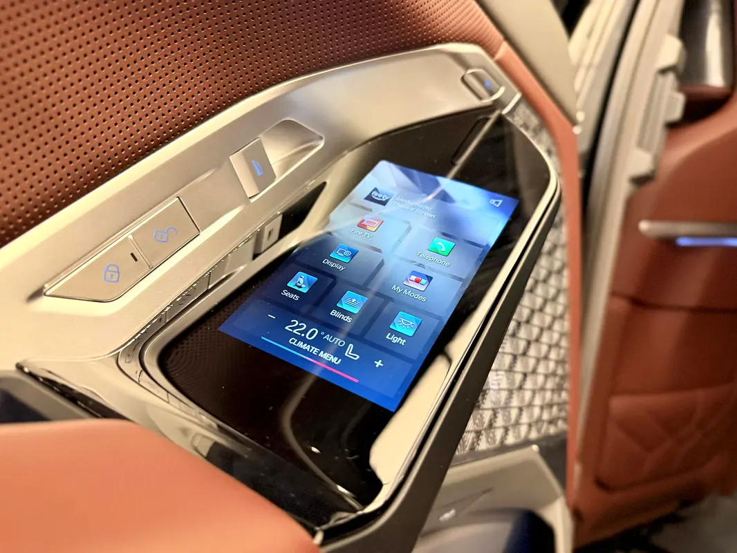 BMW 7-Series 2024