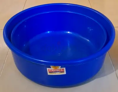 2 Bowls Medium and Large Sizes ٢ طشت قياس وسط وكبير