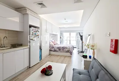 Unfurnished | Studio | High Floor