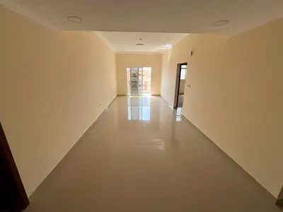 اول ساكن-الجرف3-2 حمام بلكونة بإطلالة مفتوحة صالة كبيرة جداً خزائن ملابس مدمجة بالحائط تكييف وتبريد مركزي