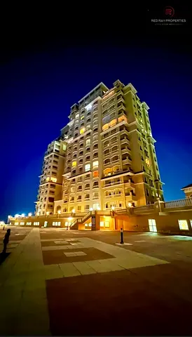 Furnished 1 BR | Stunning View | Renovated