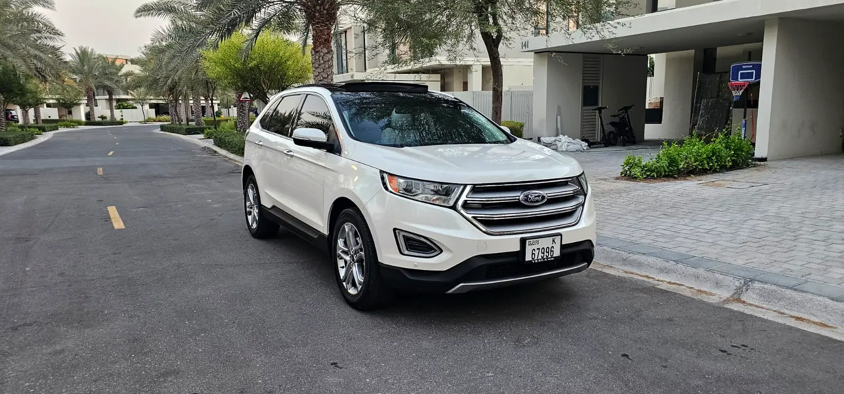 Ford Edge 2016 — photo 1 of 17