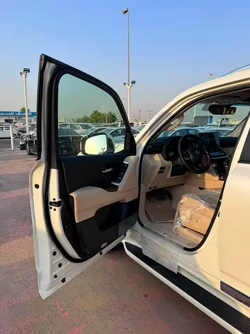 2026 Toyota LAND CRUISER 照片 12