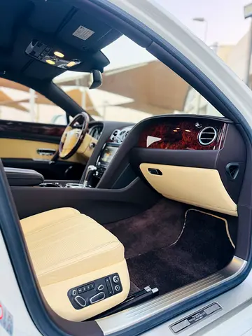2015 Bentley FLYING SPUR 缩略图 17