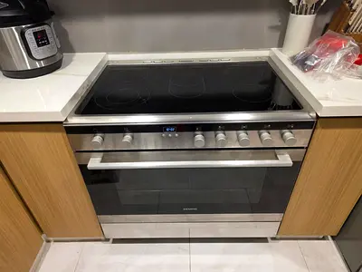 Siemens 5 Zone Electric Ceramic Cooker Stove 90cm