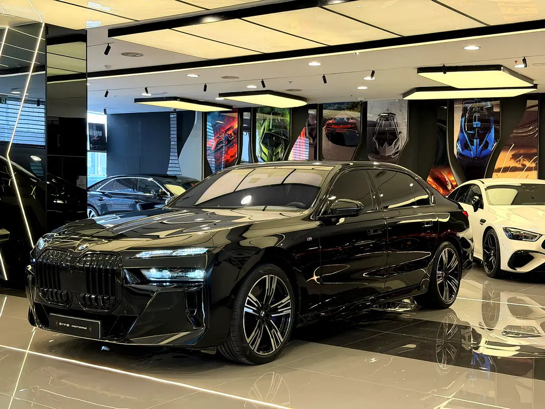 BMW 7-Series 2024