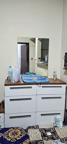 Modern 6-Drawer Dresser with Mirror