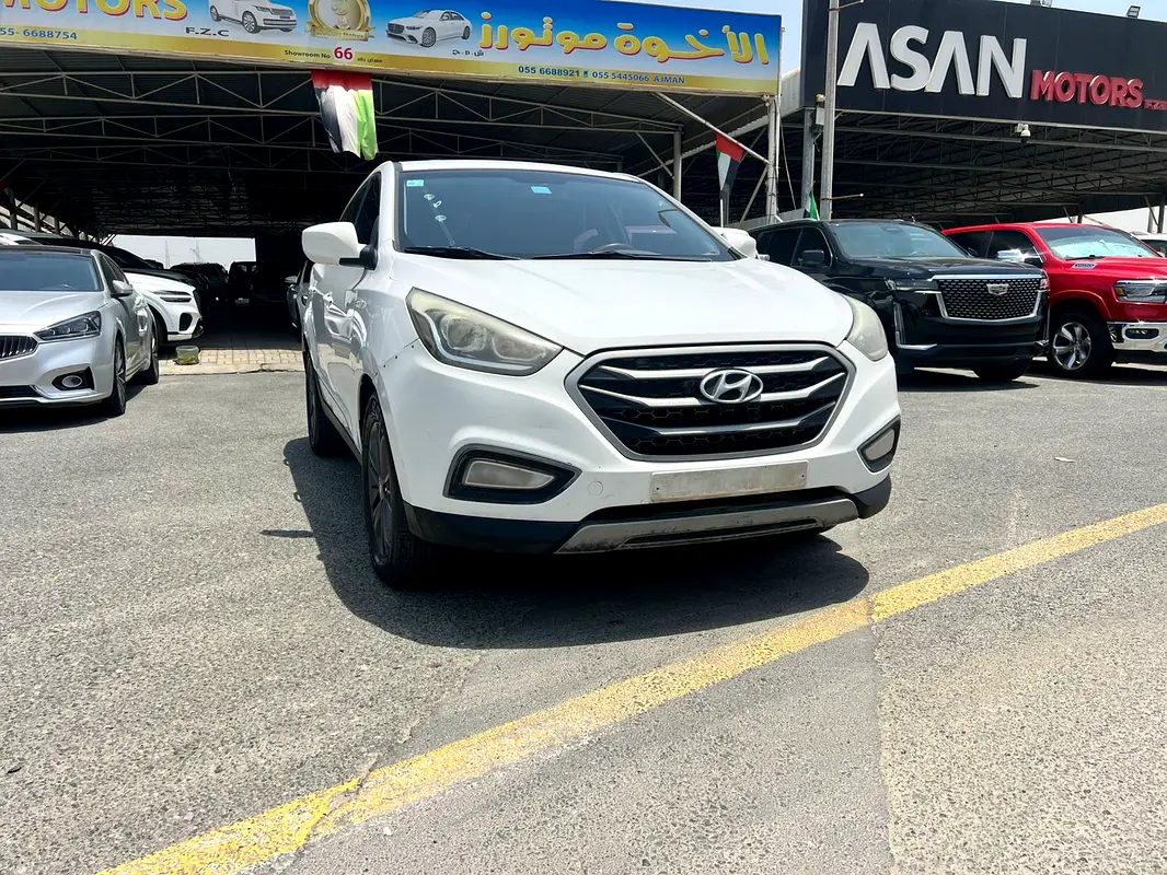 Hyundai Tucson 2015 — photo 1 of 16