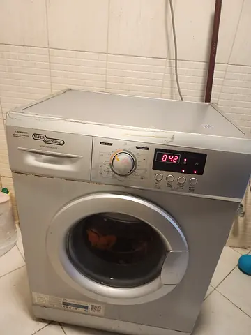 Front-load washing machine - used, working like new