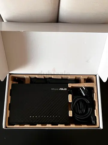 ASUS WI-FI modem router wireless-AC1900 4G-AC68U - Good Condition