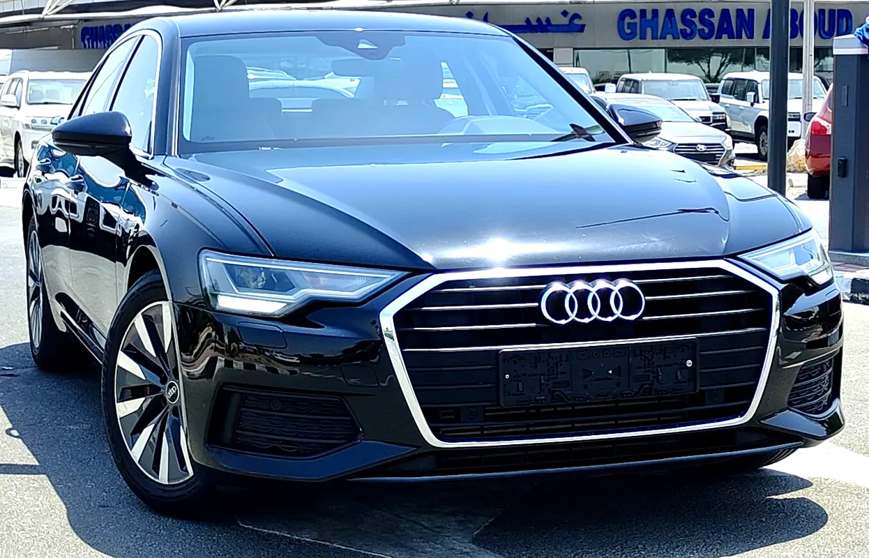 Audi A6 2022 — photo 1 of 15