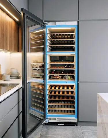 Miele Built-In Dual-Zone Wine Refrigerator – Excellent Condition  Perfect Working Order