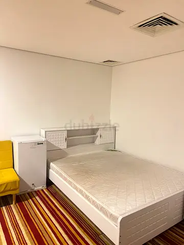 Beautiful Room available for couple or single Near DCC metro waking distance