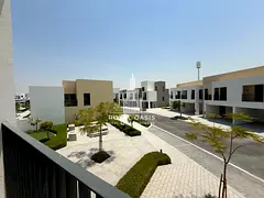 Single Row | Corner Villa | On the Pool and Park