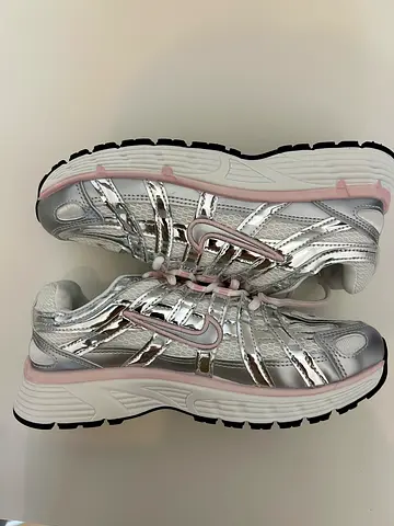NIKE P-6000 SILVER PINK