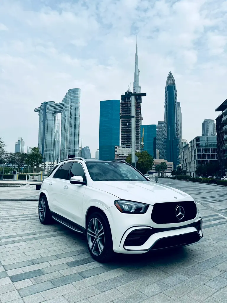 Mercedes-Benz GLE-Class 2022 — photo 1 of 7