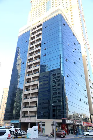 🌟 HUGE 3BHK + 2 Halls + Maid’s Room | Zero Commission | Direct from Owner | Parking Available 🌟