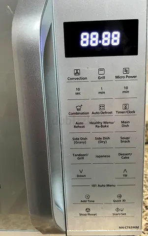 Panasonic countertop microwave oven - good condition