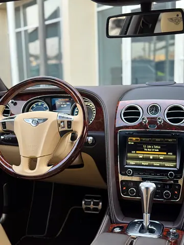 2015 Bentley FLYING SPUR 缩略图 18