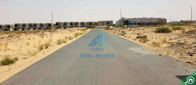 🔥 Distress Deal | G+1 + 50% Residential Plot for Sale in Tilal City Zone D | Prime Investment Opportunity 🔥