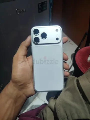 I phone 17 pro maxx 256 GB (E sim+Physical)