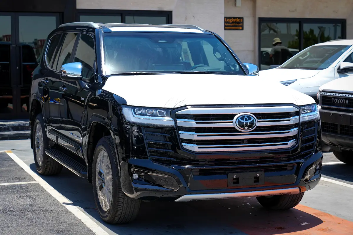 Toyota Land Cruiser 2026 — photo 1 of 20