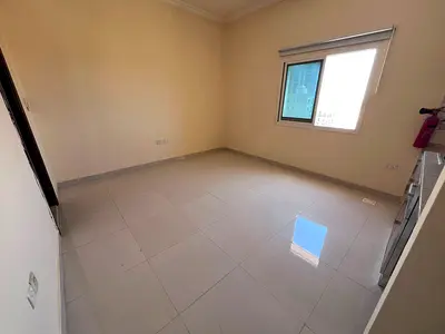 استوديو للإيجار السنوي في العالية خلف البيت المتوحد عجمان