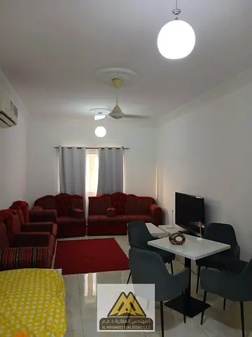 غرفنين وصاله مساحه كبيره بالفرش \حمام واحد