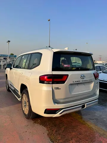 2026 Toyota LAND CRUISER 照片 9