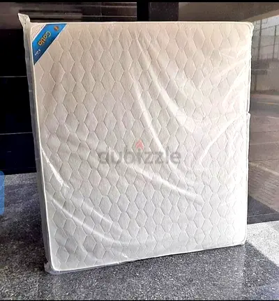 Queen-size mattress - lightly used, clean