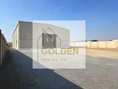 At an exclusive price, a warehouse with a land enclosure with a total area of ​​11,500 square fe