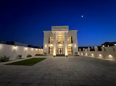 Luxury 5BR Villa |Private Garden |Covered Parking